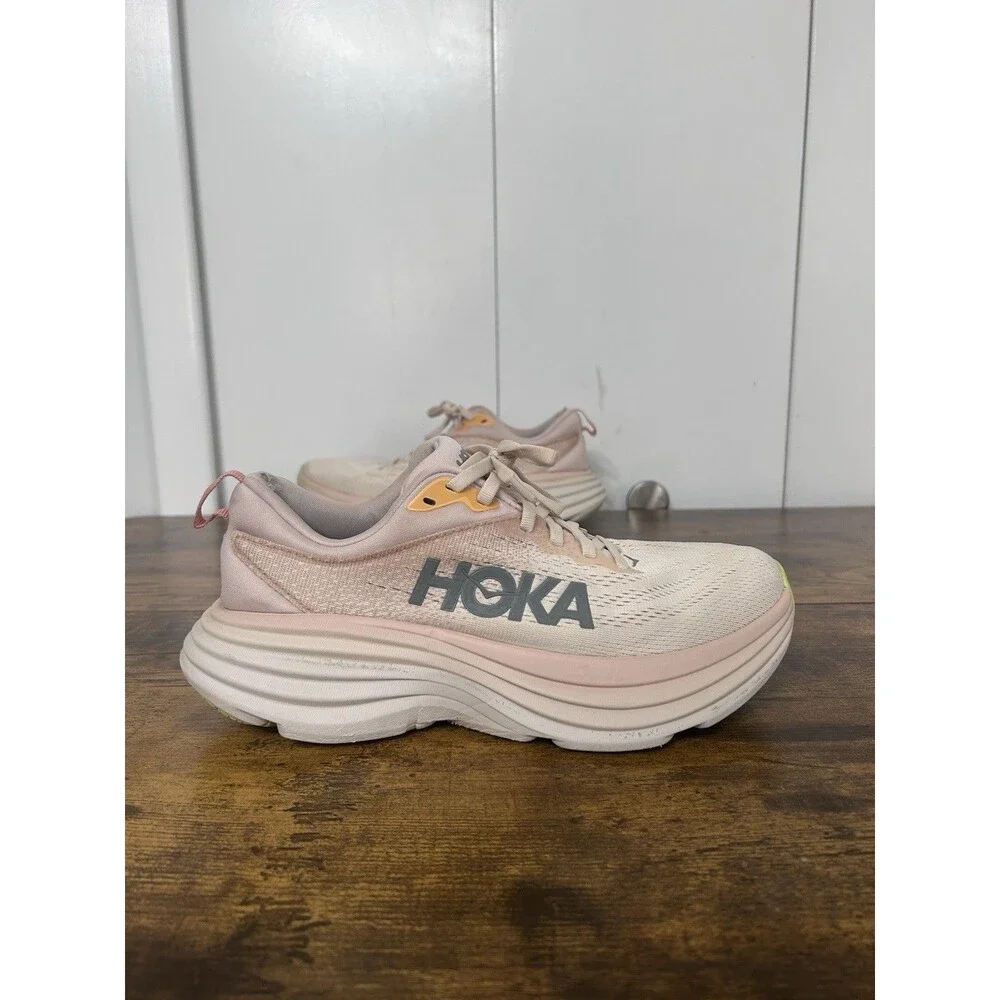Hoka One One HOKA Bondi 8 Cream Vanilla Colorway running Track Outdoor Sz 7.5B